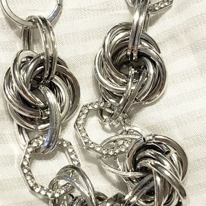 Silver chain neck with rhinestone detail